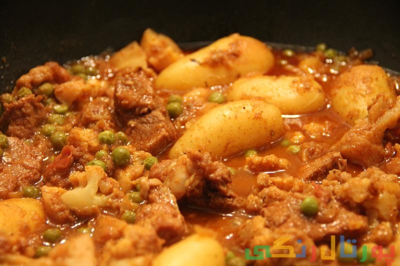 دستور تهیه خورش کاری با گوشت